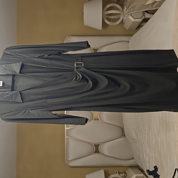 Anne Klein Dark Military Green Midi Dress with Gold Buckle - Picture 3 of 11